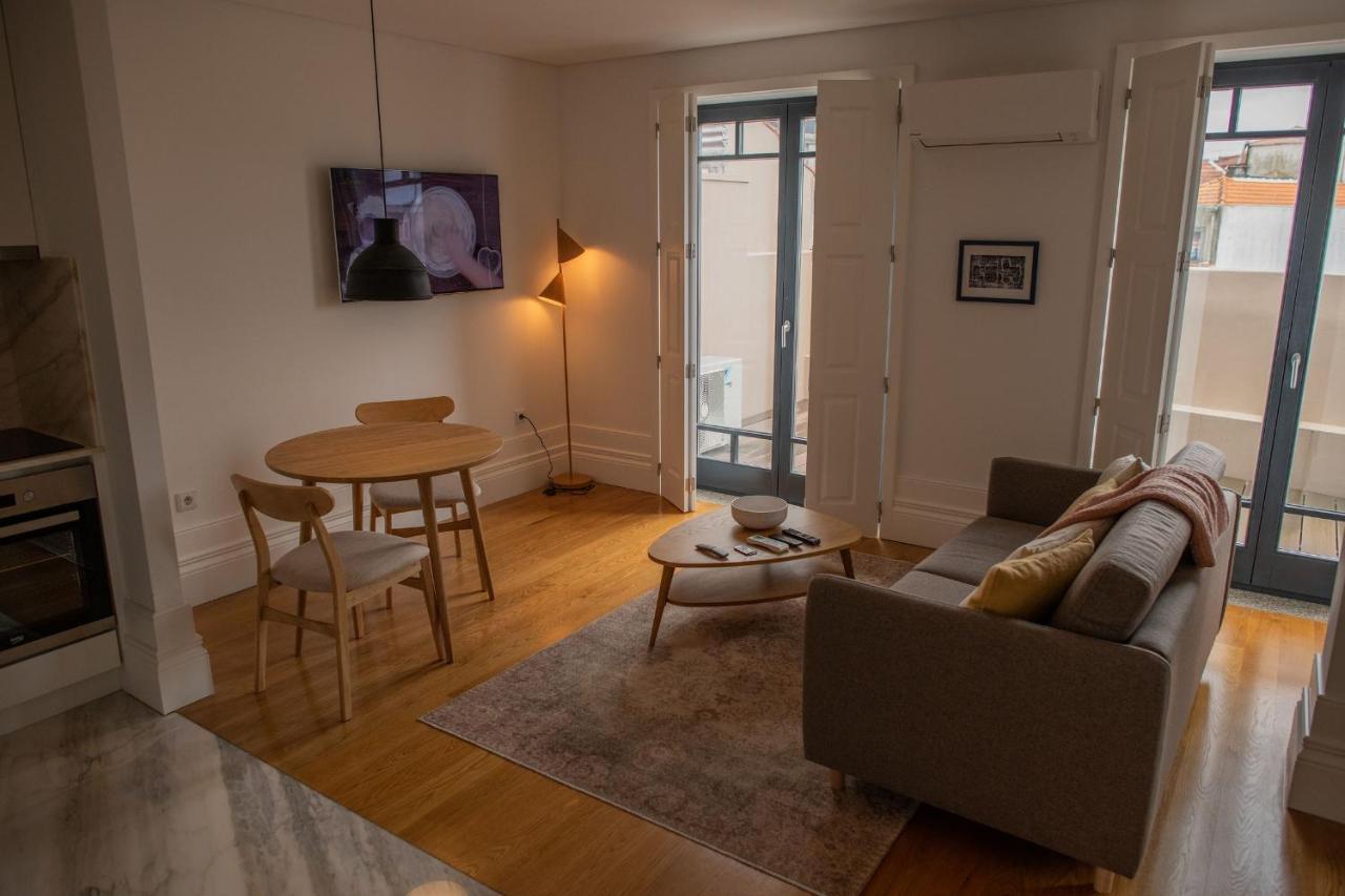 Spacious Studio W/ Balcony & Ac By Lovelystay 波尔图 外观 照片