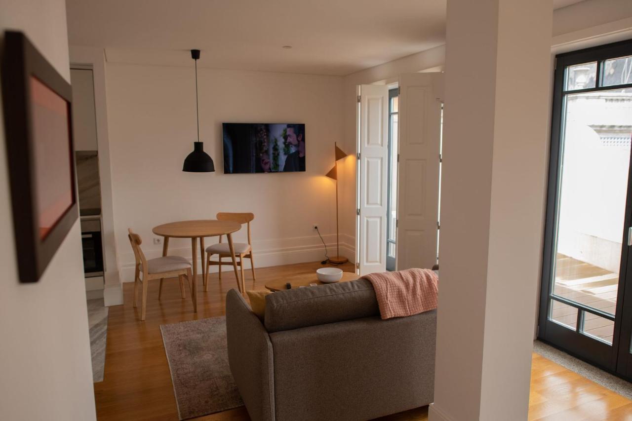 Spacious Studio W/ Balcony & Ac By Lovelystay 波尔图 外观 照片